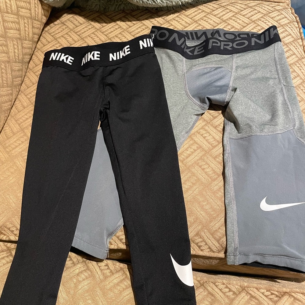 Nike Black and Gray Kids' Athletic Leggings Set, size XS
